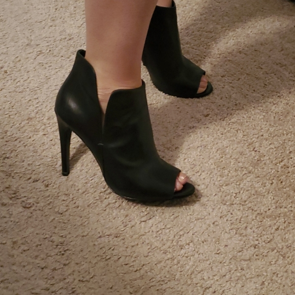Peep toe heel - Picture 3 of 4